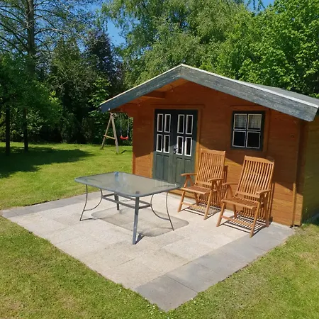 Stadtrand Haushaelfte * Вильгельмсхафен